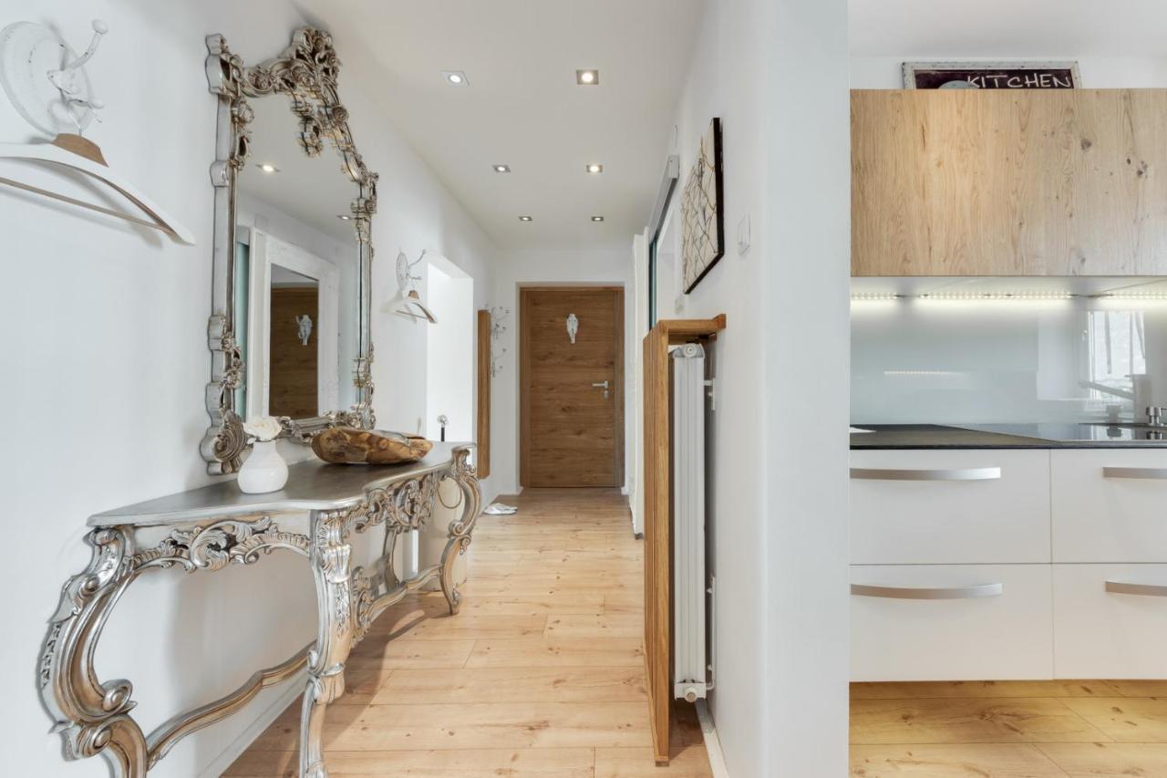 Amazing Apartment In Downtown Марибор Экстерьер фото